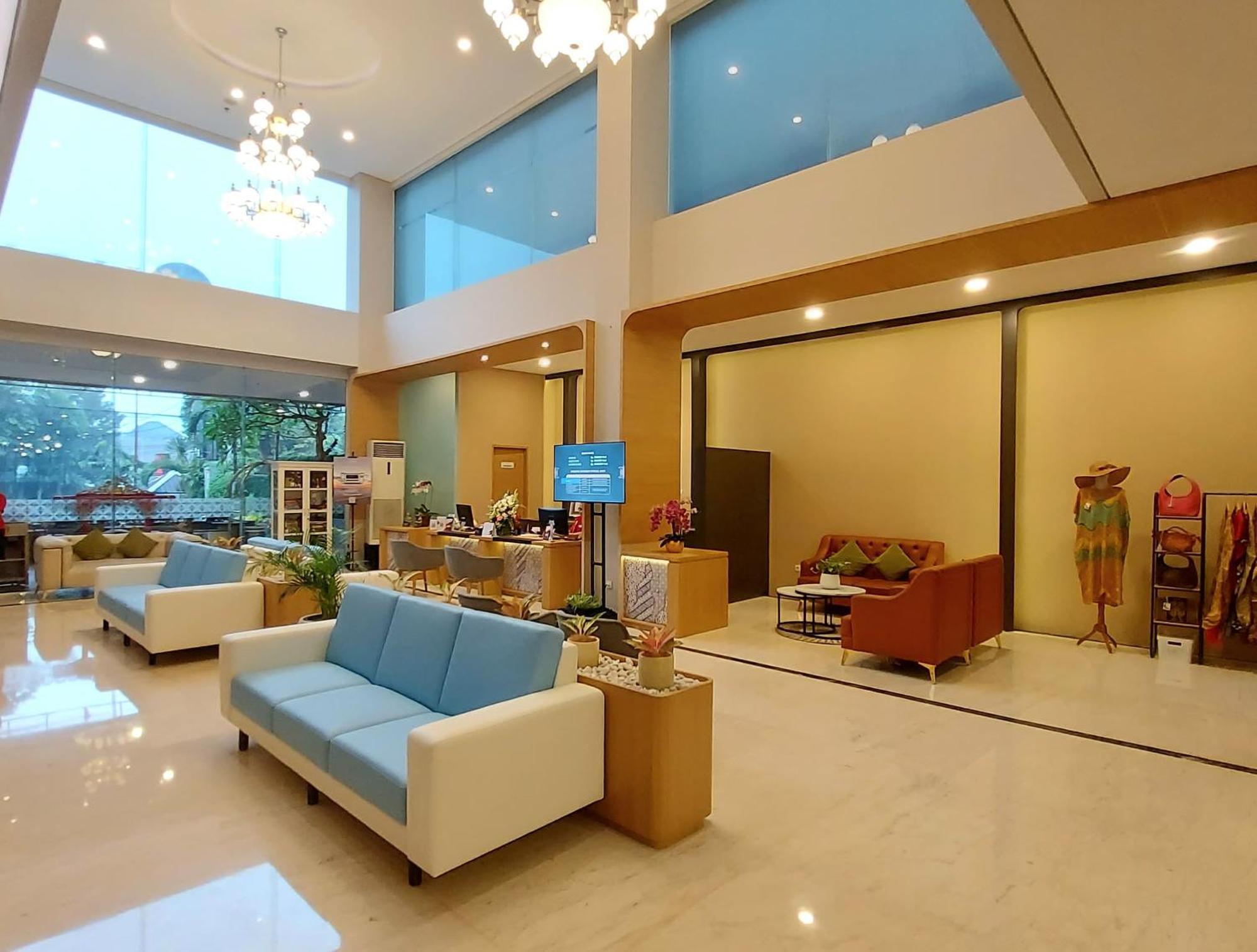 Hotel @HOM Premiere Timoho Yogyakarta Exterior foto